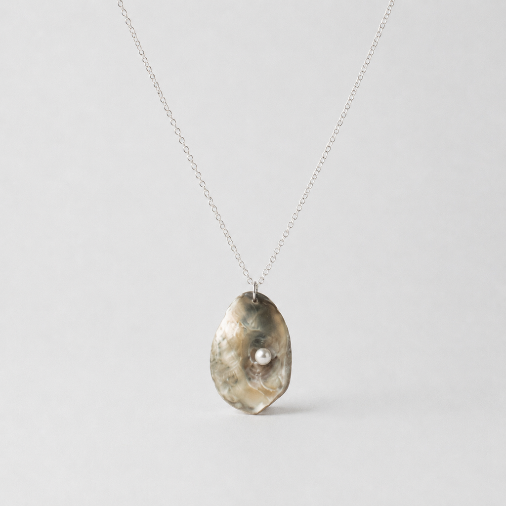 Oyster Shell Pendant Necklace ~ Valentino