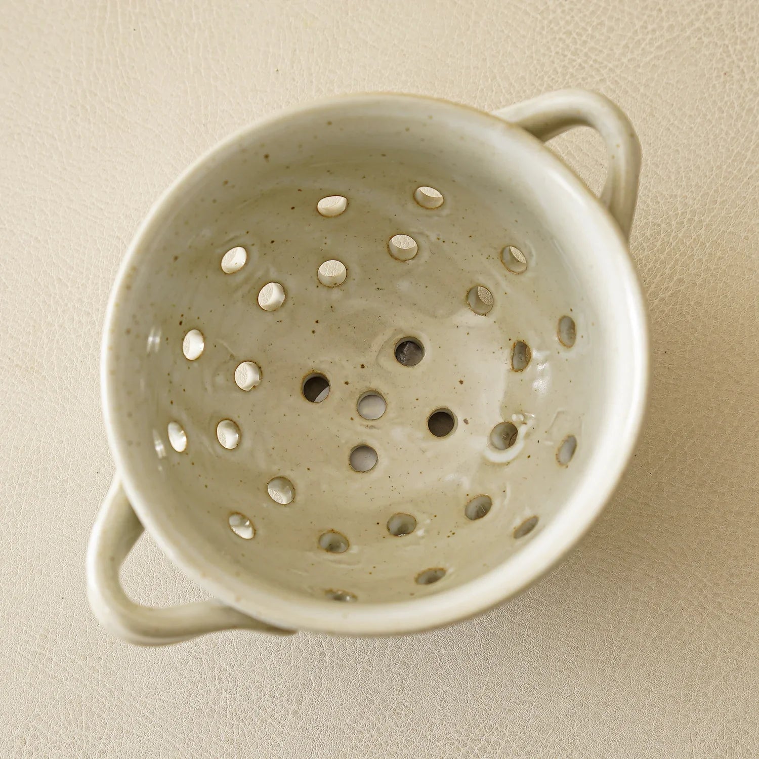 White Reactive Glaze Round Stoneware Berry Bowl