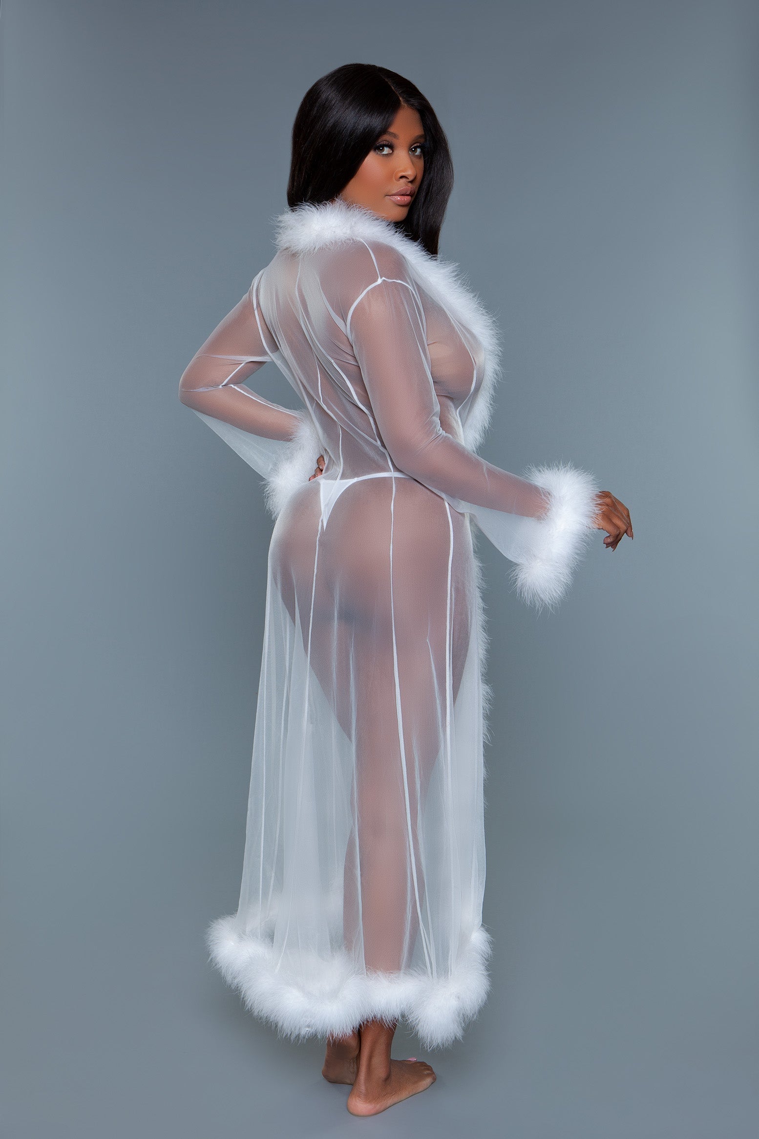 BW1650 Marabou Robe