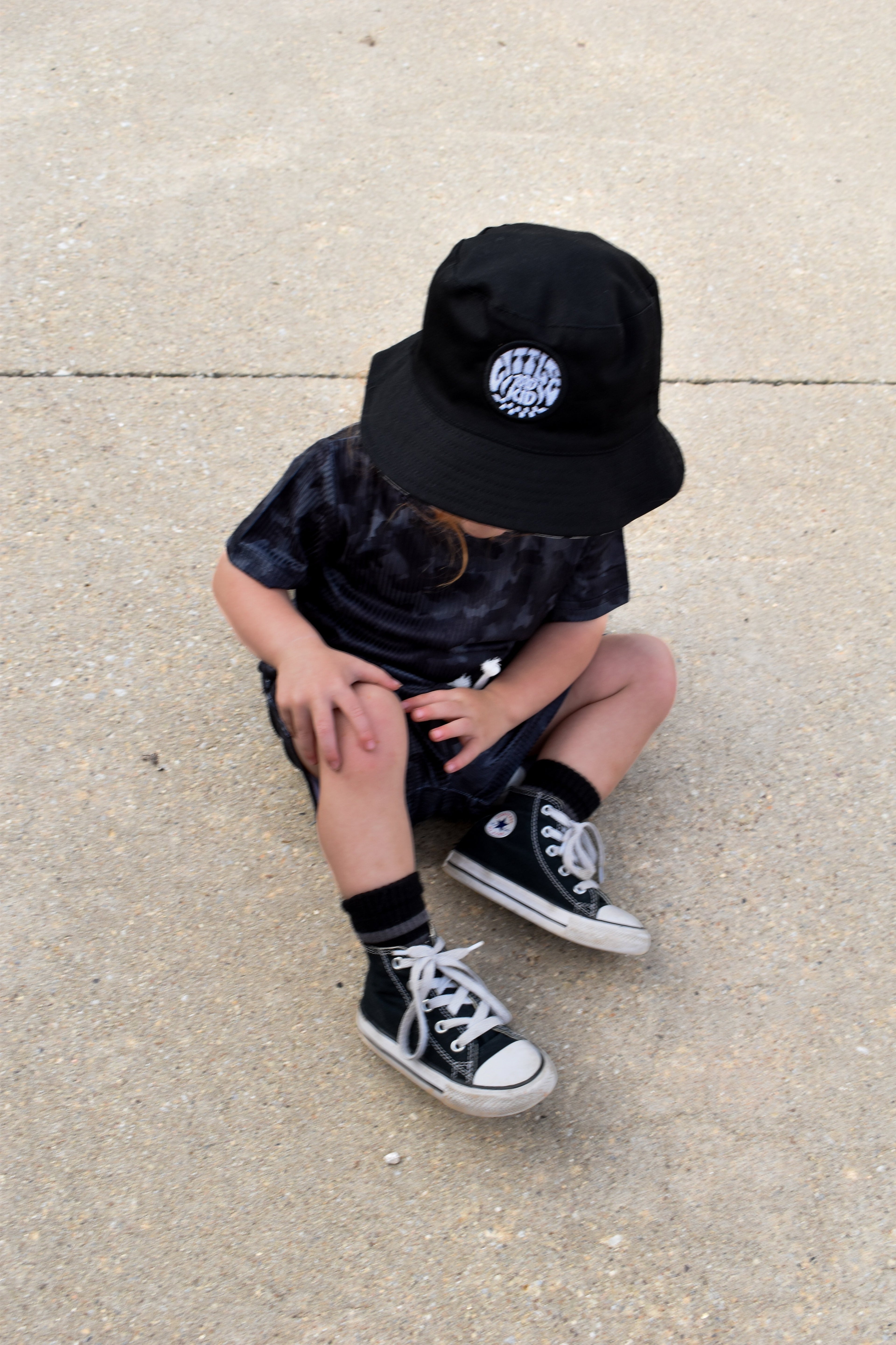 2-1 bucket hat