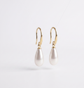 Luxe Pearl Drop Earrings - Iridescent Mother of Pearl Elegance