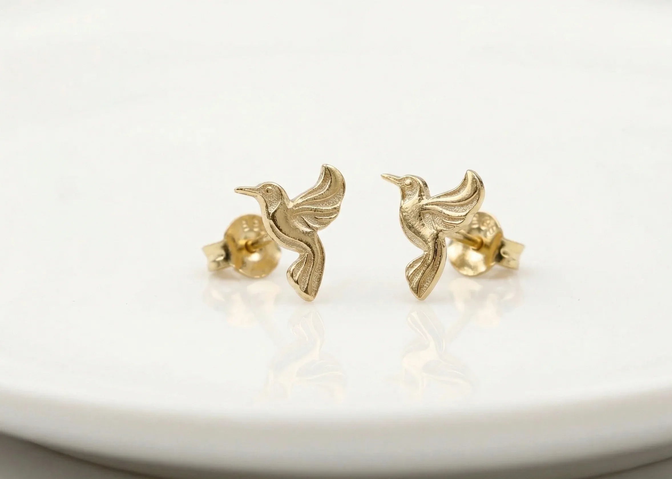 Hummingbird Earrings - Elegant Golden Bird Jewelry, Symbol of Love & Beauty, Perfect Gift for Animal Lovers in Gold, Silver & Rose