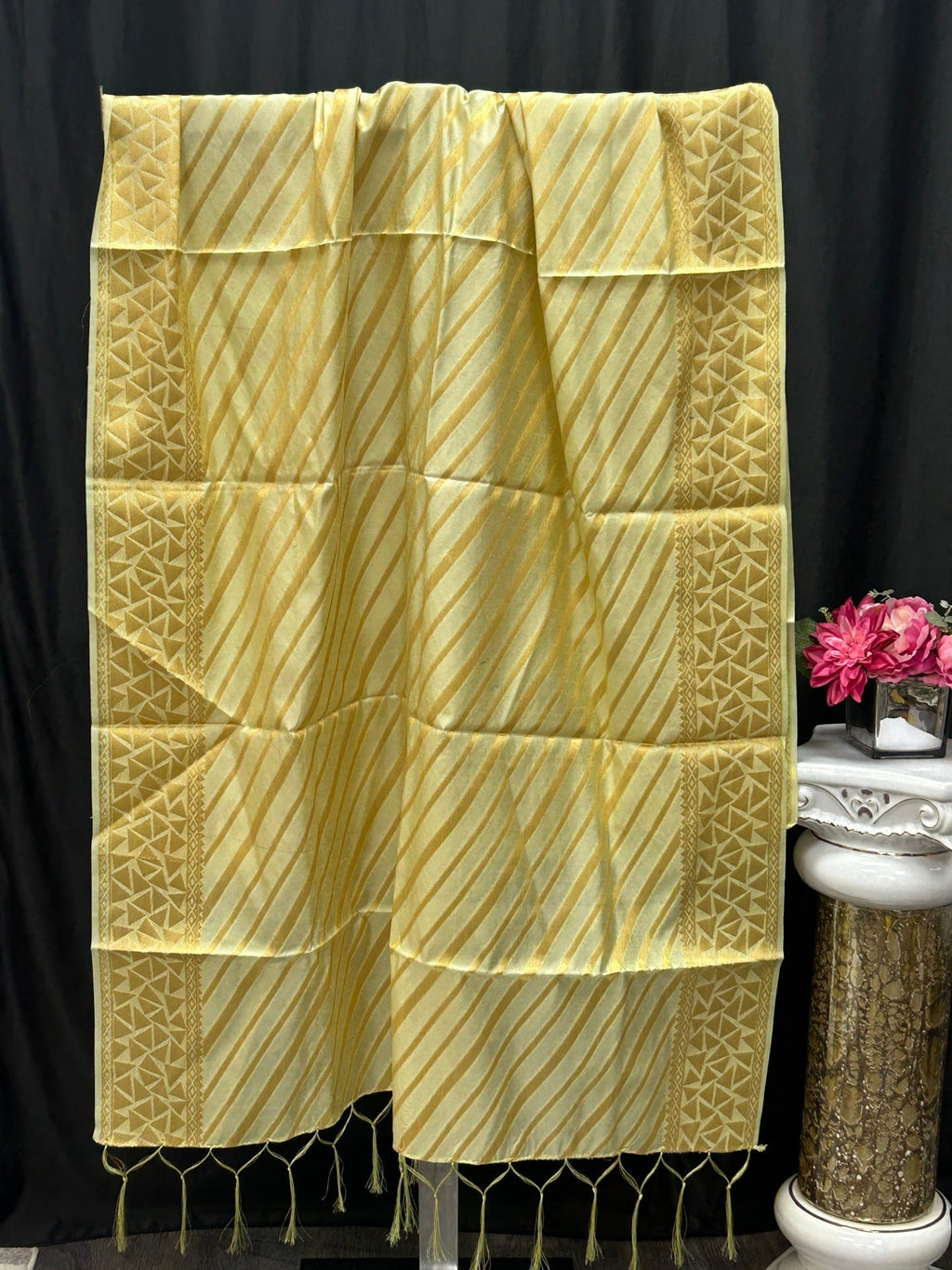 Light green dupatta