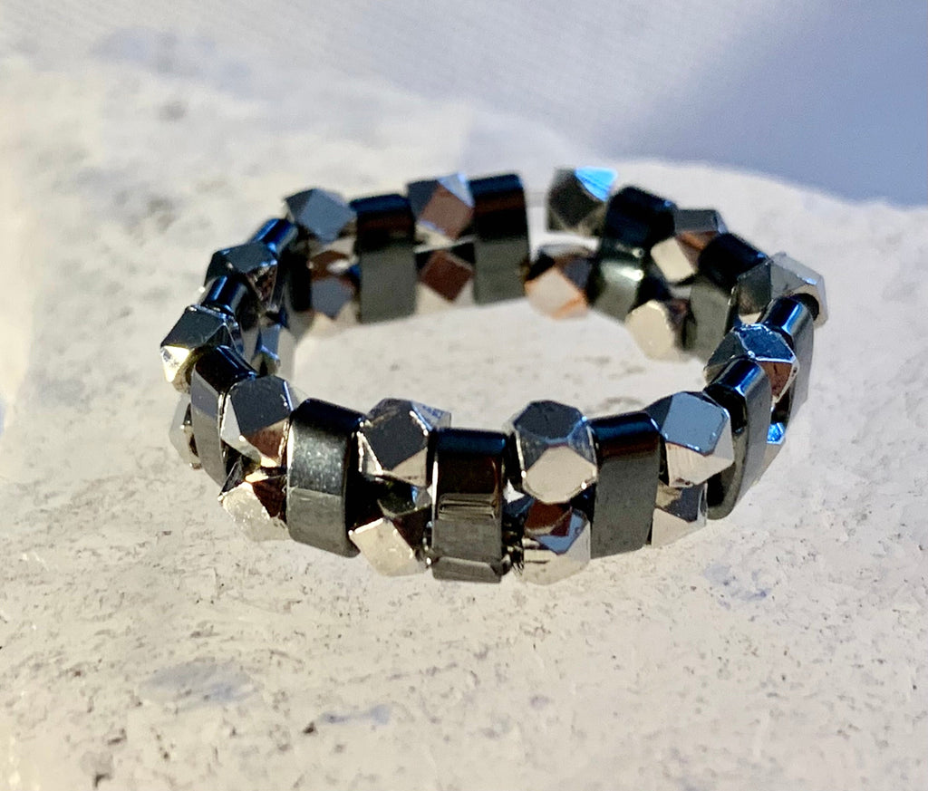 Spiky Handmade Black and Silver Hematite Expandable Ring Size 6-7