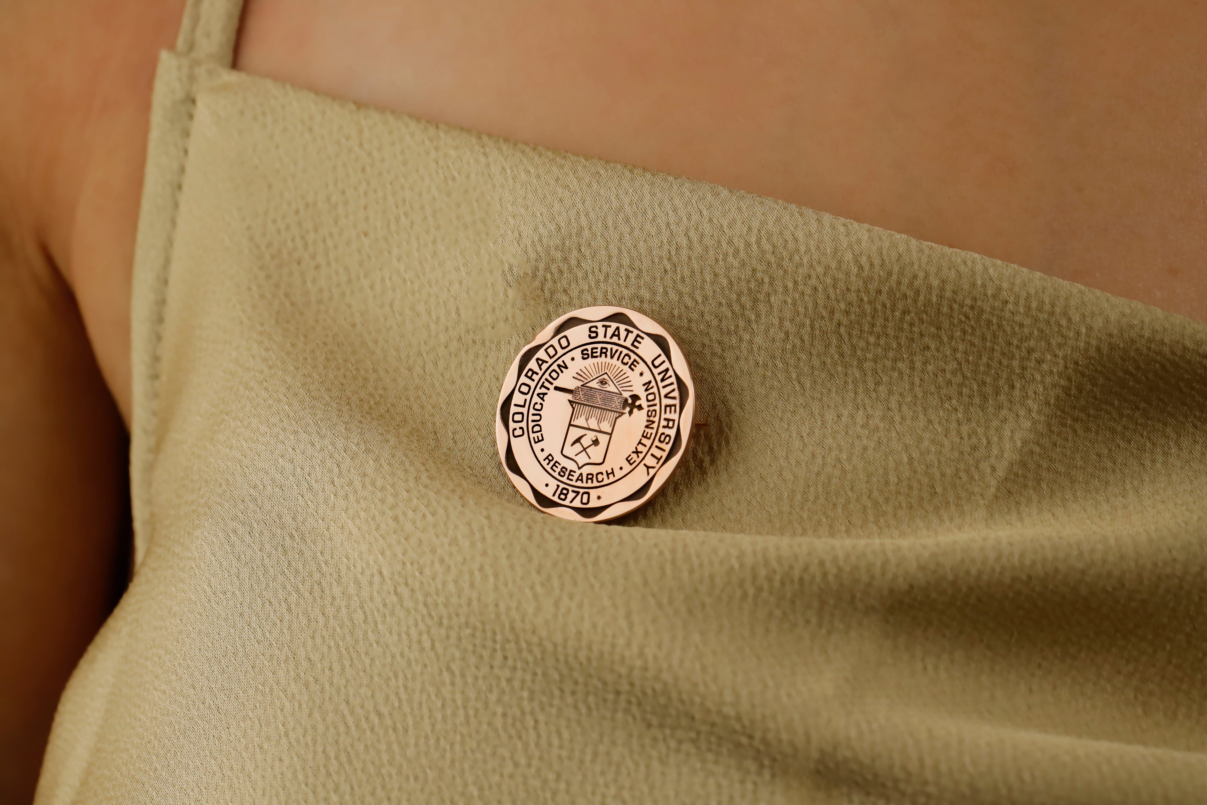 Custom Logo Brooch & Pin - Your Unique Style Statement