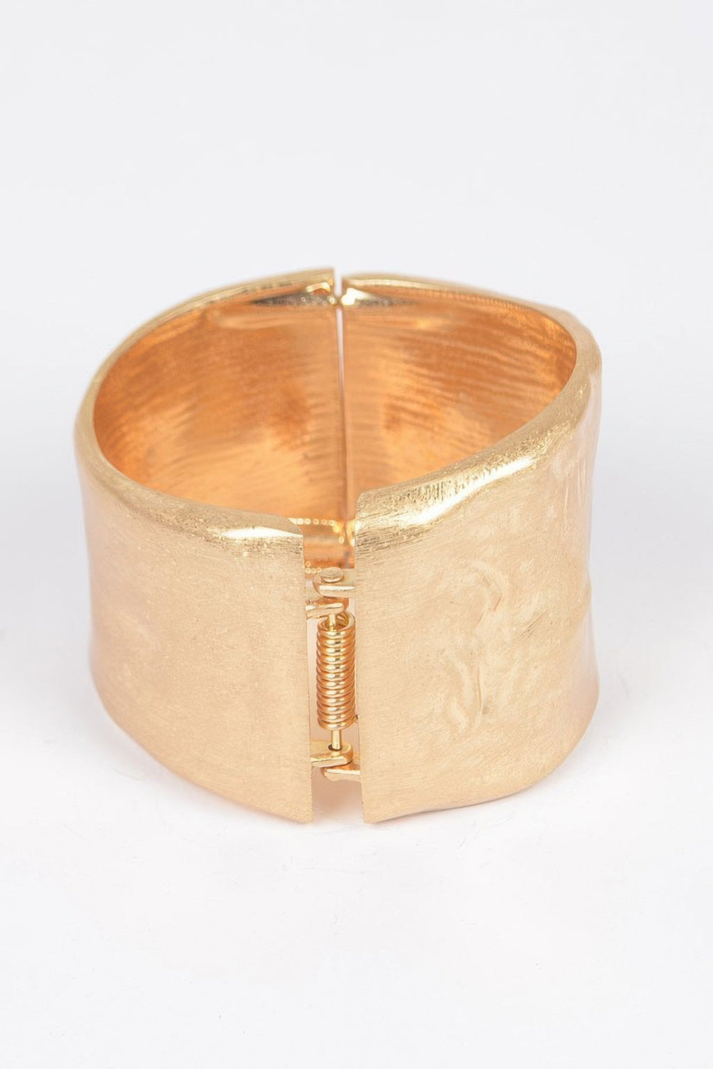 Cast Metal Spring Hinge Cuff