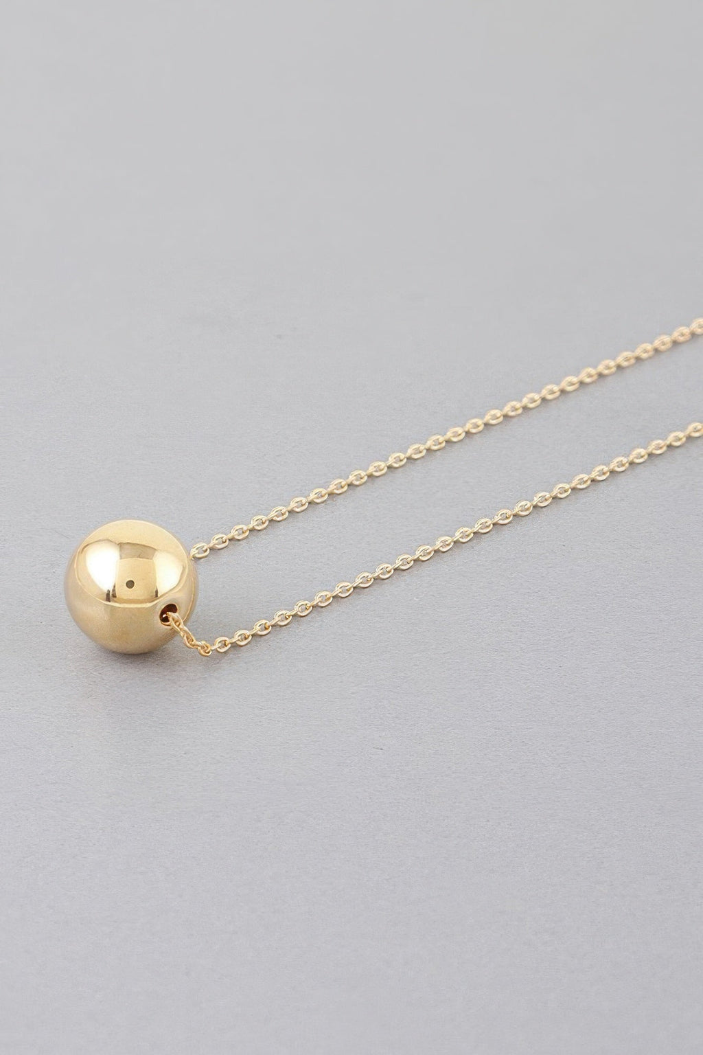 Shiny Bead Chain Necklace