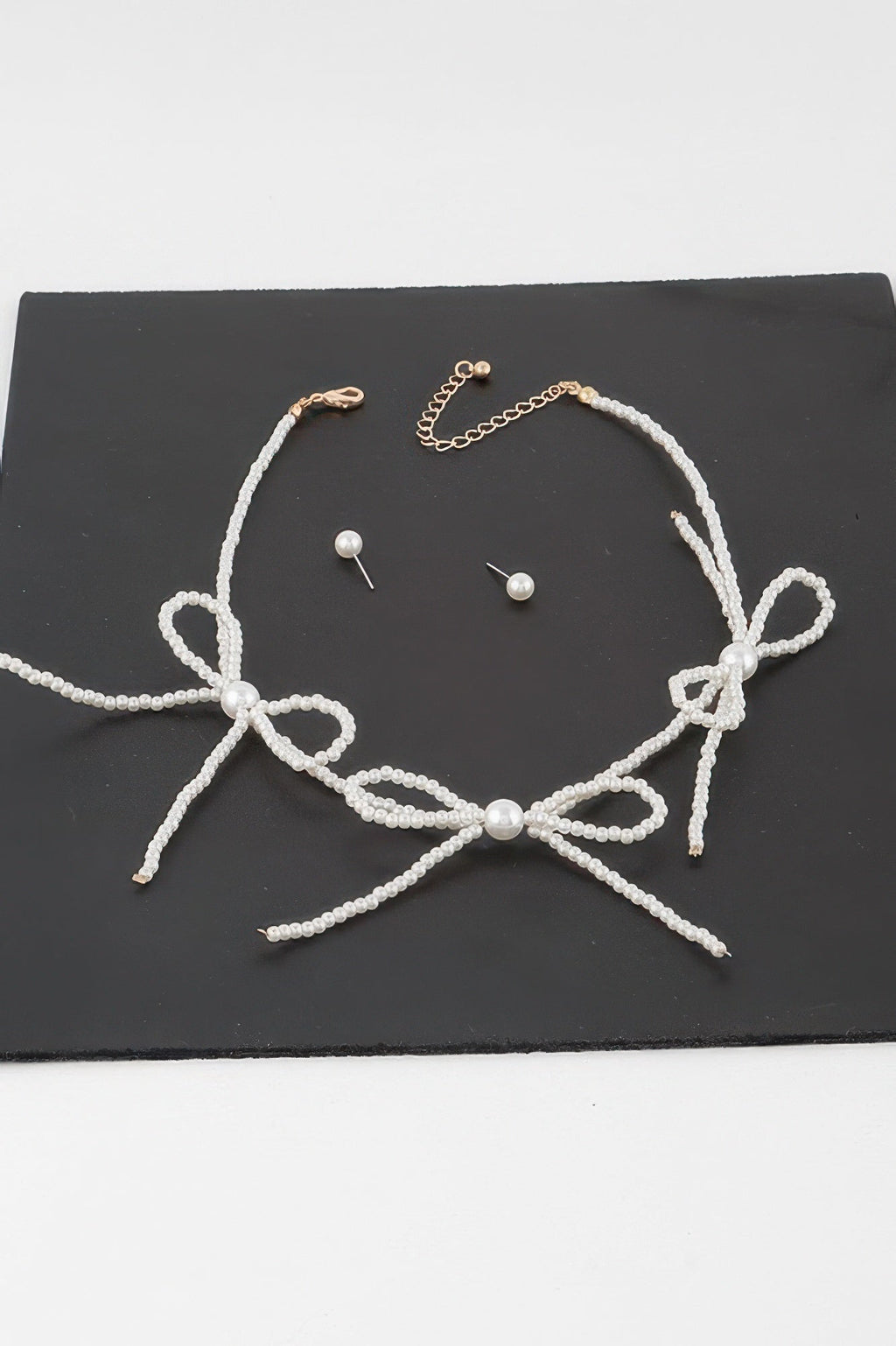 Triple Pearl Ribbon Necklace