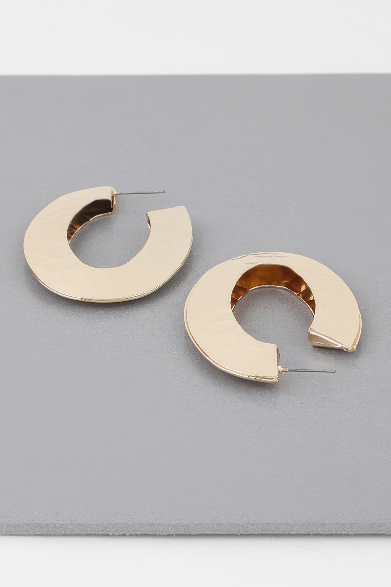 Minimal Concave Hoop Earrings