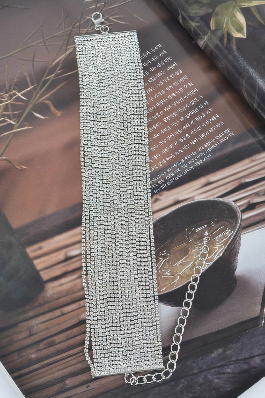 Thick Rhinestone Choker Necklace