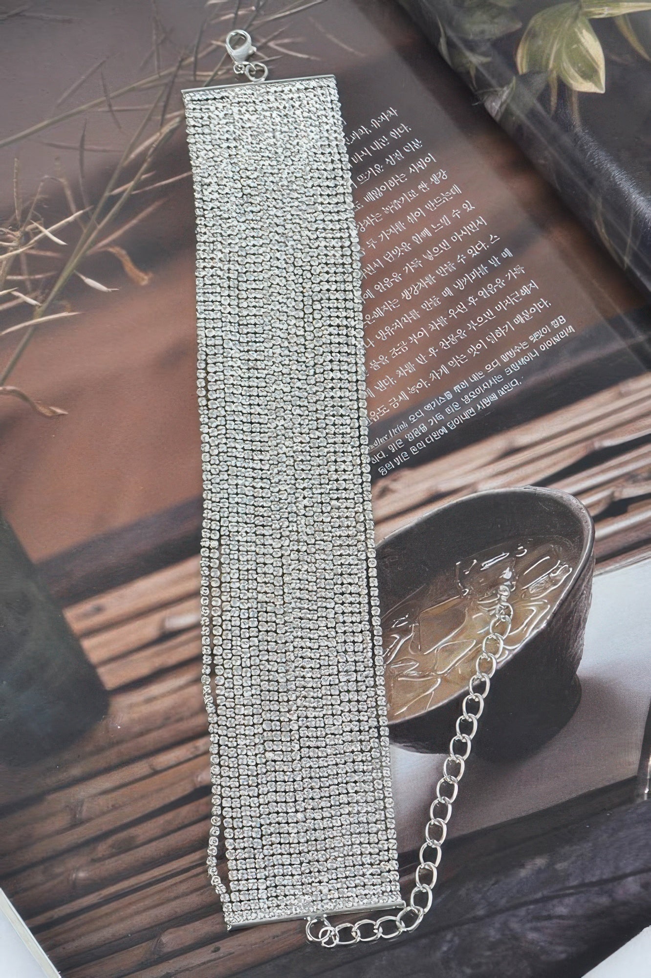 Thick Rhinestone Choker Necklace