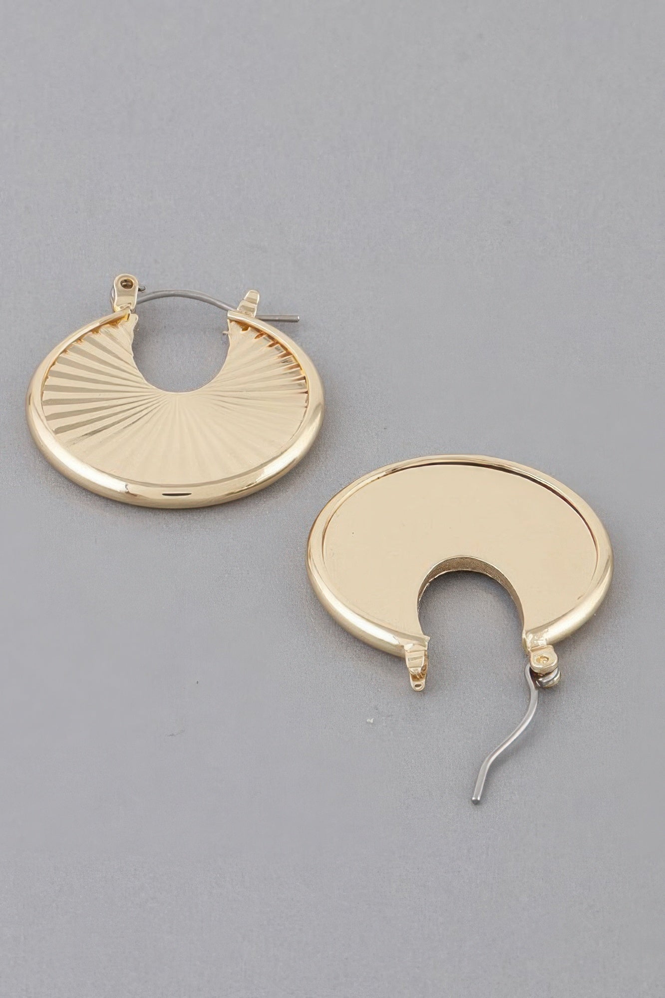 Rising Disk Hoop Earrings