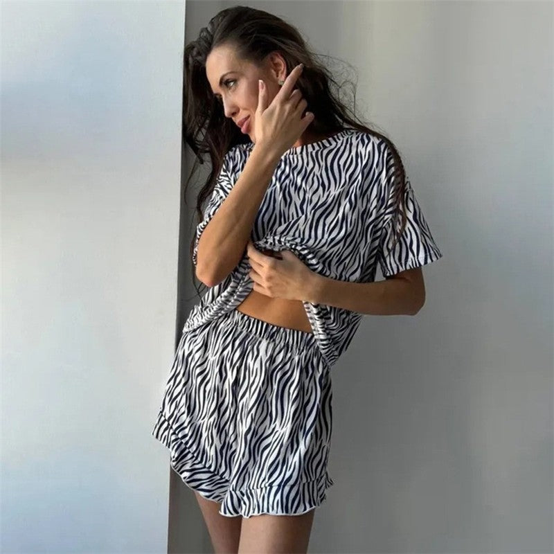 Leaf Print Hem Short Sleeve Pajama Set
