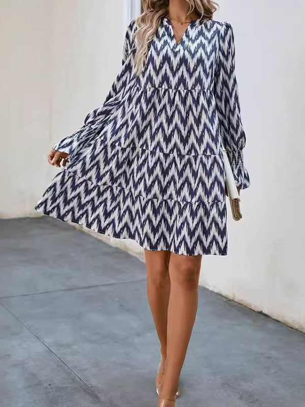 A-Line Flared Sleeves Elasticity Printed Split-Joint V-Neck Mini Dresses