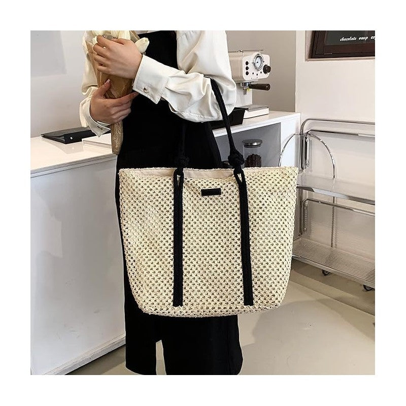 Single Shoulder Beach Bag with Stylish Solid Color Straw Weave