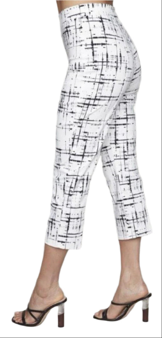 Compli K Black/White Abstract  Capri 33903