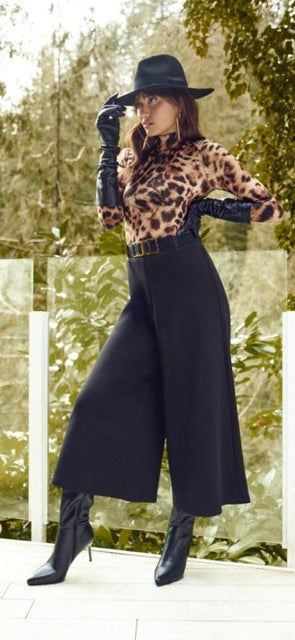 Frank Lyman Wide Leg Cropped Pants 253206