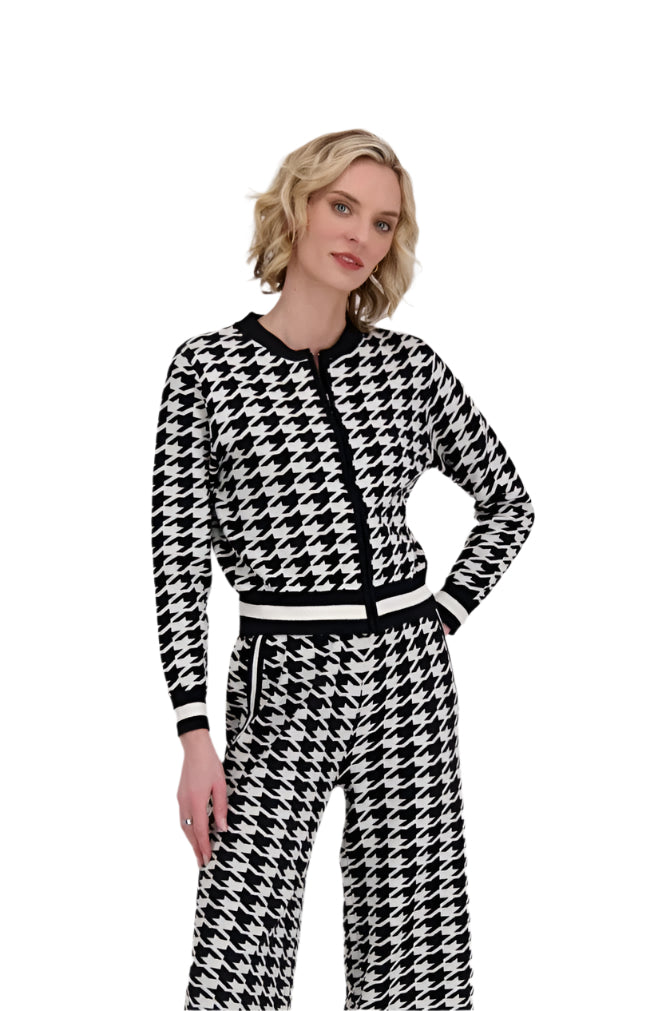 Gabby Isabella Houndstooth Zippered Sweater 524594