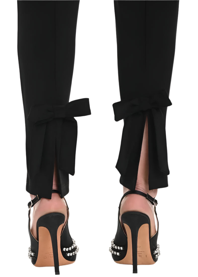 Frank Lyman Back Bow Pants 244019
