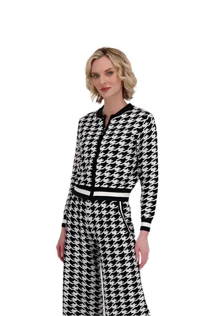 Gabby Isabella Houndstooth Zippered Sweater 524594