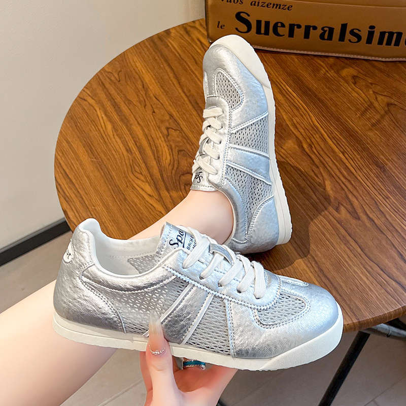 Women's Retro Flat Desert Boots – Casual Microfiber Low-Top Sneakers | Silver & White