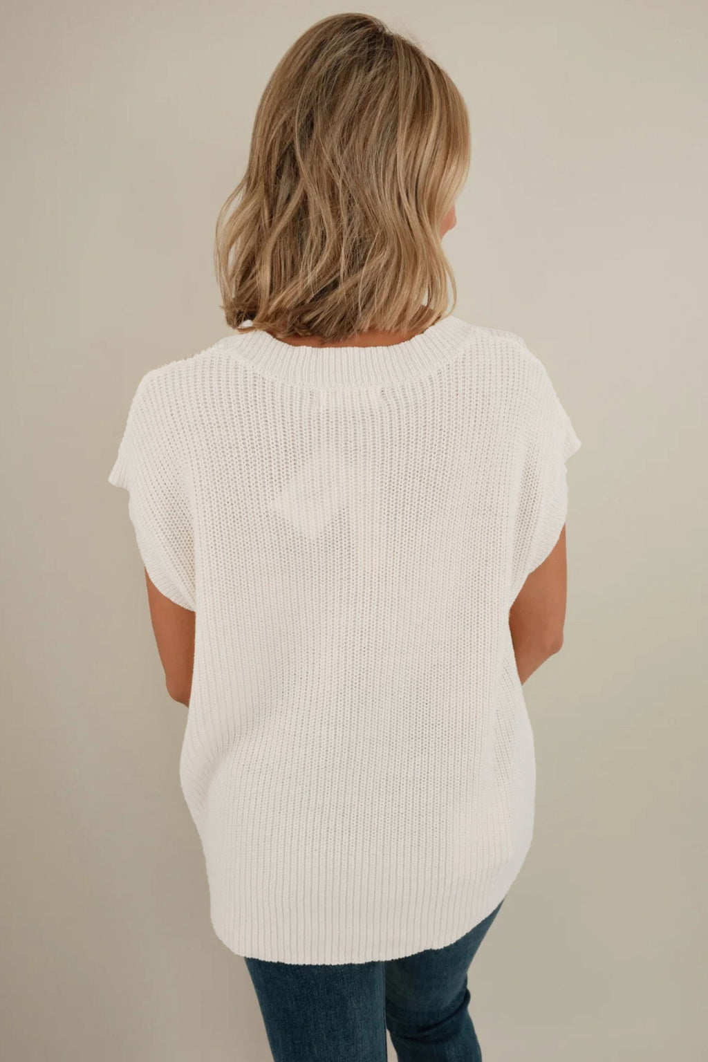 White Crochet Horseshoe Short Sleeve Knit Sweater