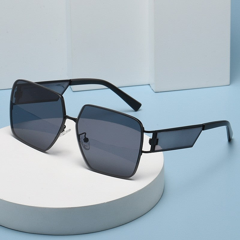 Stylish Versatile Square Sunglasses