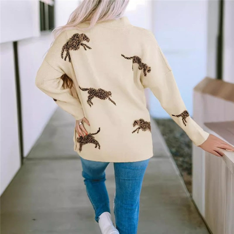 Loose High Neck Sweater With Printed Hem Slit