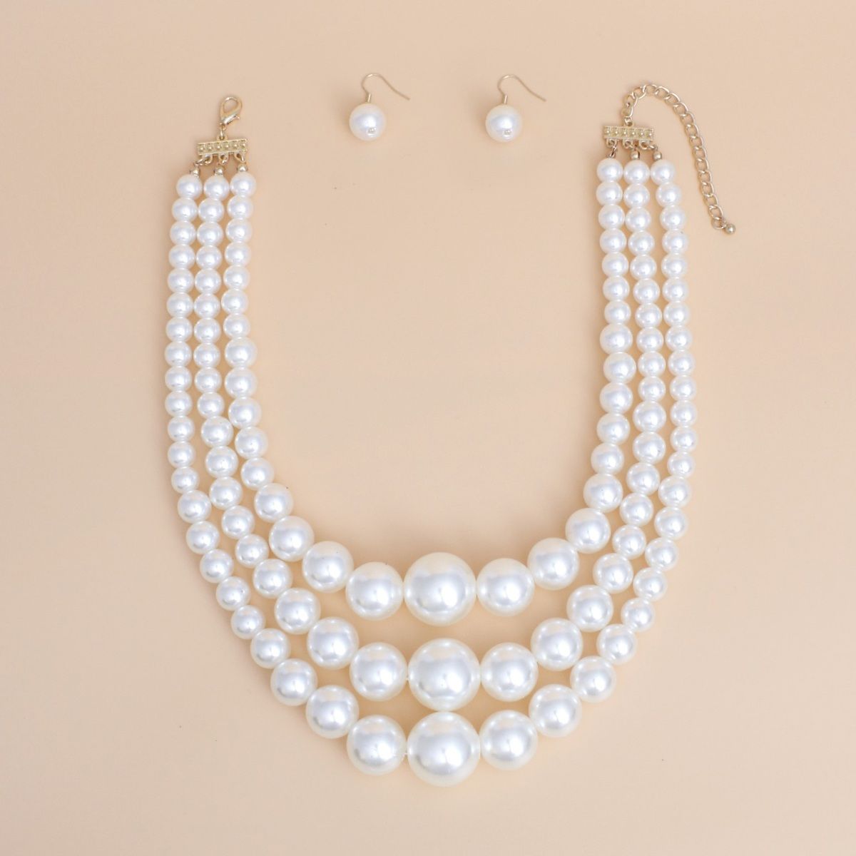 Women’s Layered Pearl Necklace Cream Bubble Gum Stylish Statement Jewelry