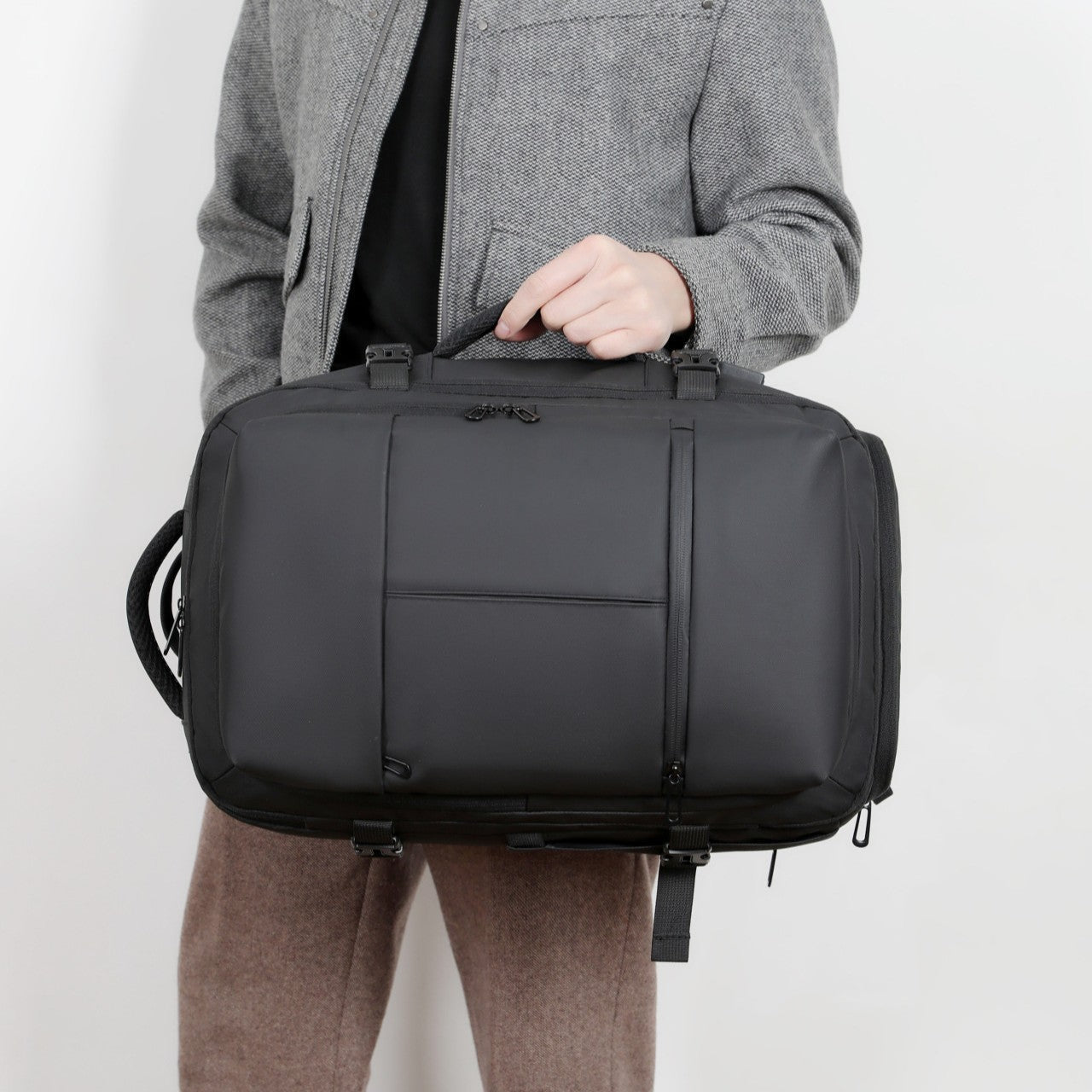 High-Capacity Travel Backpack