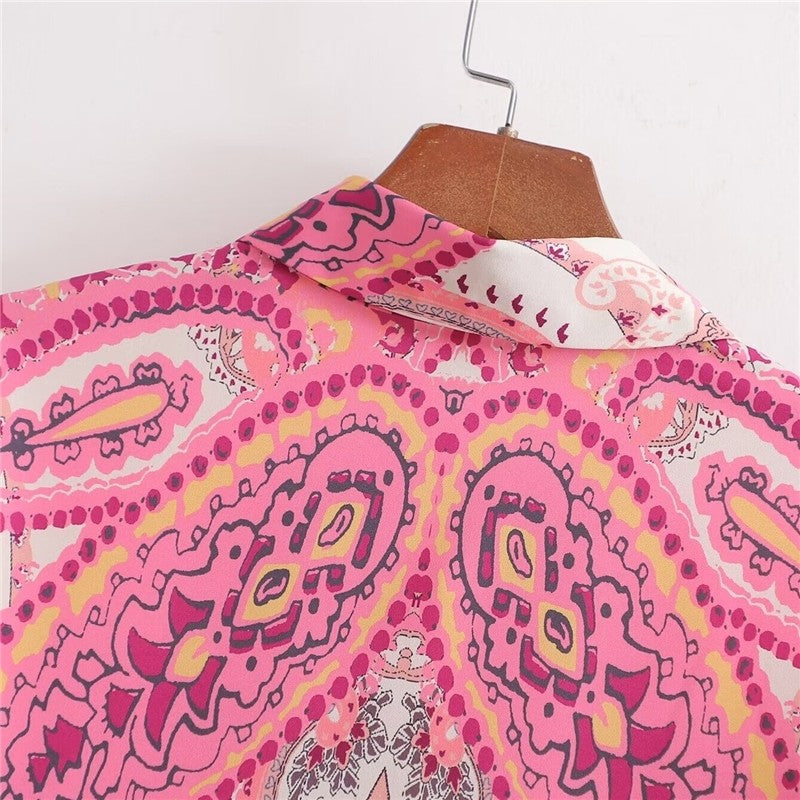 Stylish Oversized Shirt with Printed Collar
