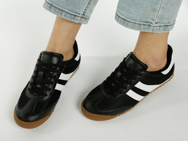 Blaster Casual Striped Lace-Up Sneakers