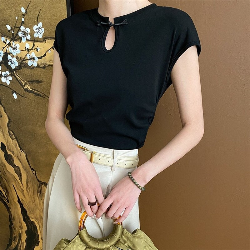 Round Hem Side Buckle T-Shirt