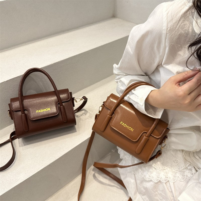 Women's Quilted PU Leather Crossbody Bag – Minimalist Streetwear Style