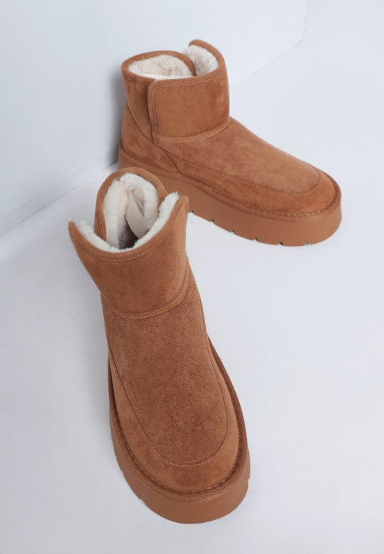 Holias Chunky Heeled Snow Boots