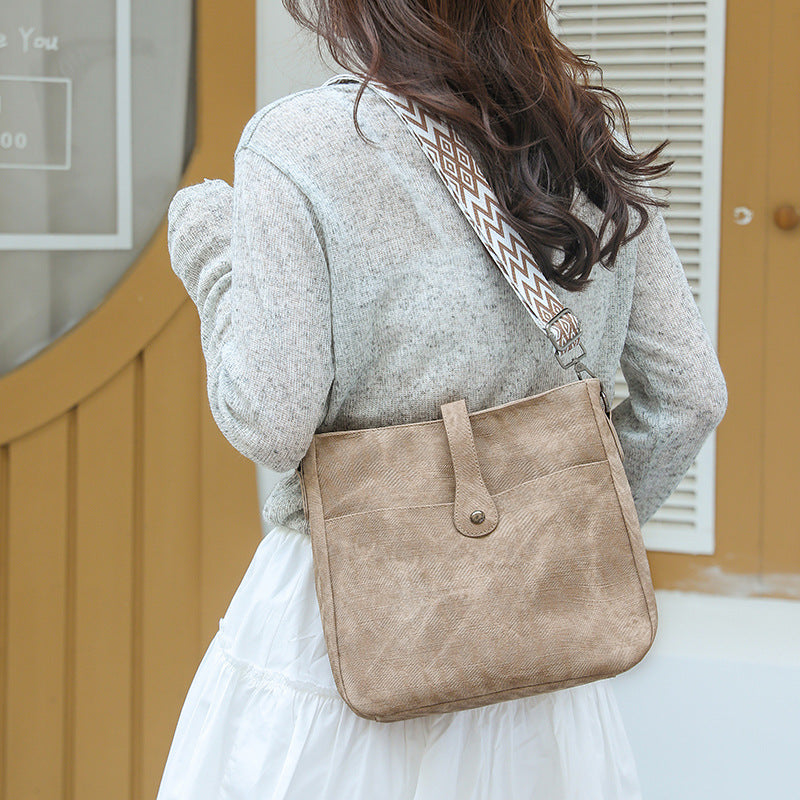 Textured Underarm Bag - Urban Minimalist PU Leather Shoulder Bag for Women