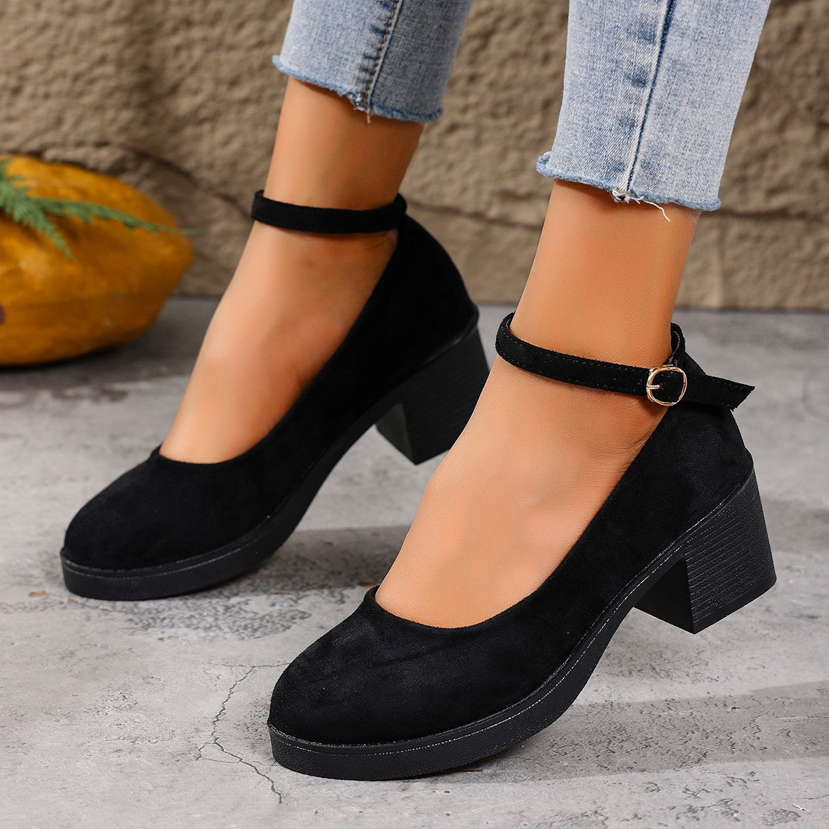 Women's Chunky Heel Suede Mary Jane Shoes - Round Toe Buckle Strap Block Heel Comfort Pumps