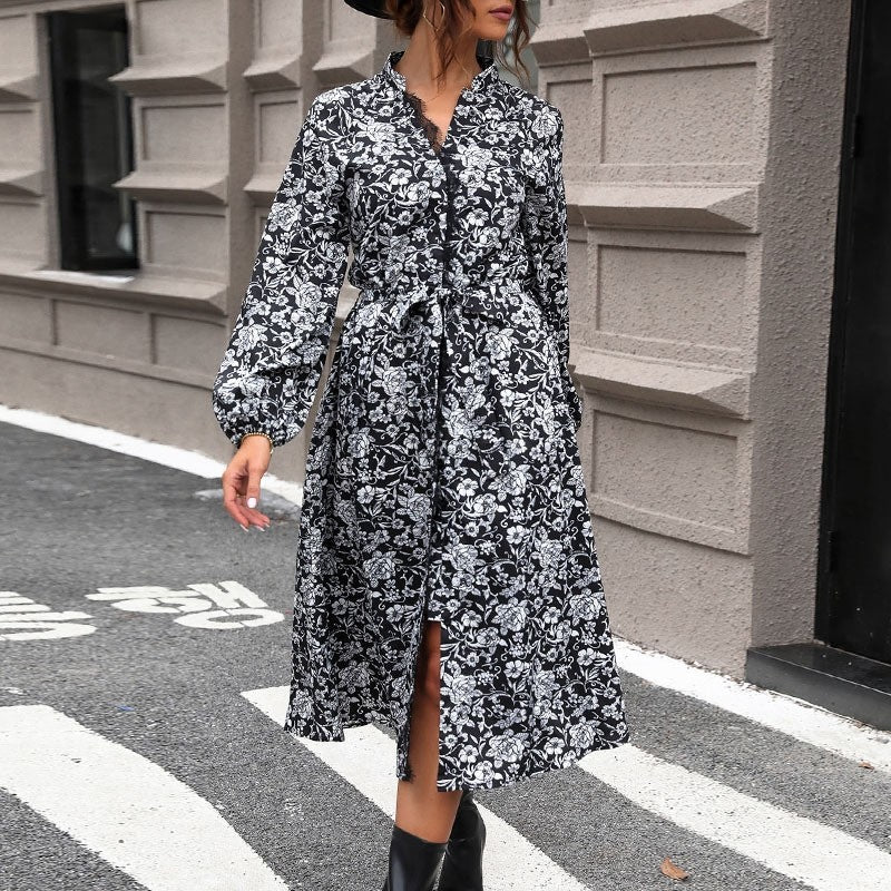 Floral Patchwork Dress with Lace Collar and Long Sleeves