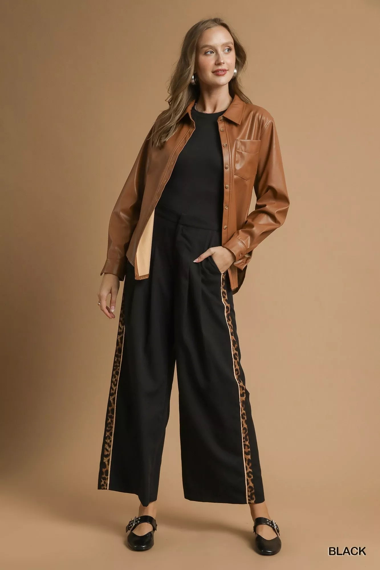Front Pleated Wide-Leg Pants with Contrast Trim