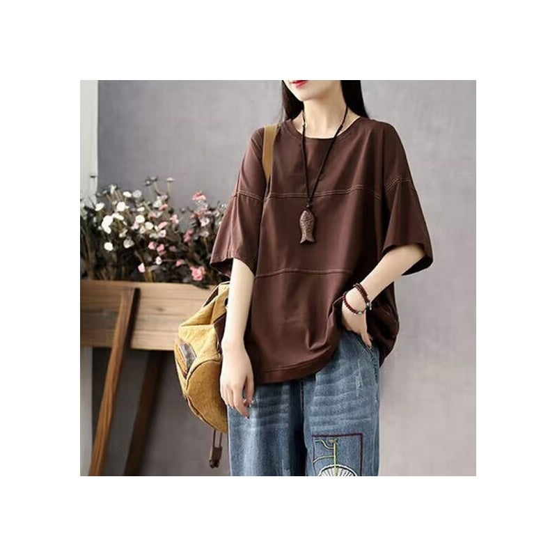 Relaxed-Fit Casual T-Shirt Featuring Line Paneling