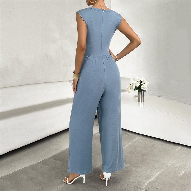 Sleek Sleeveless Jumpsuit in Solid Color