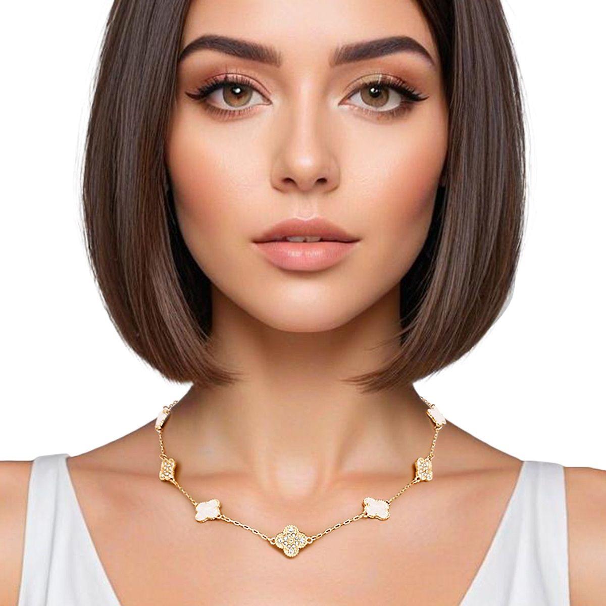 Women’s Necklace Gold White Clover Pendant Stylish Chic Jewelry
