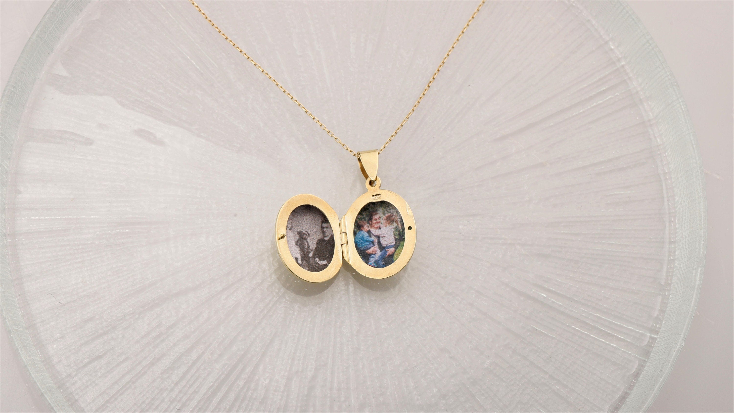 Personalized Silver Photo Locket Necklace