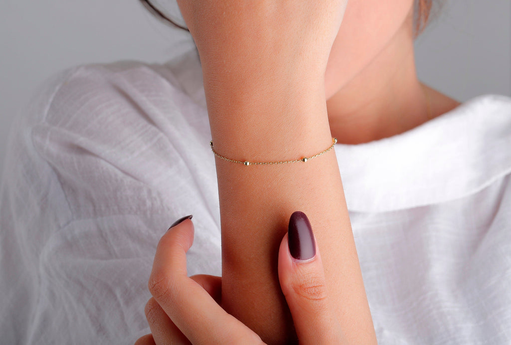 LuxeOrbit Satellite Chain Bracelets - Dazzling Celestial Design for Effortless Elegance