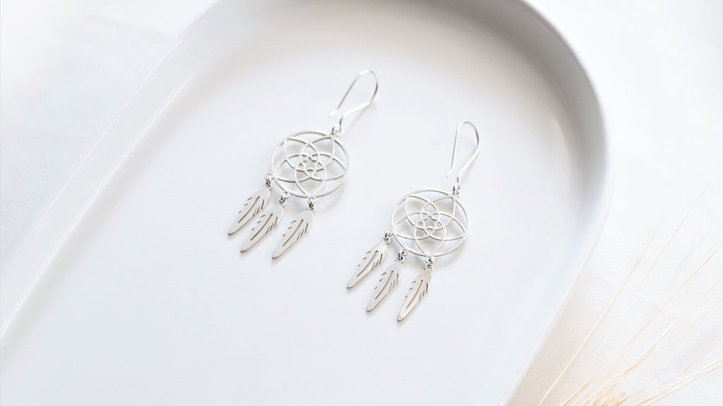 Dreamcatcher Earrings - 14K Gold Dangle Design