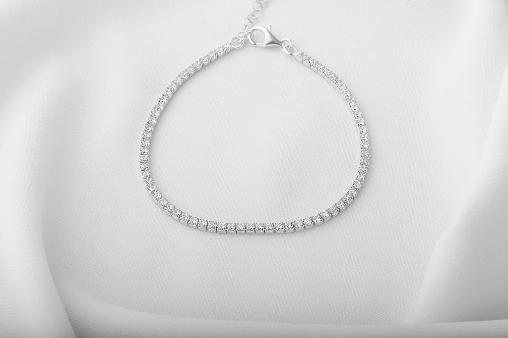 SilverElegance 925 Sterling Silver Tennis Bracelet - Dazzling Shine & Timeless Elegance