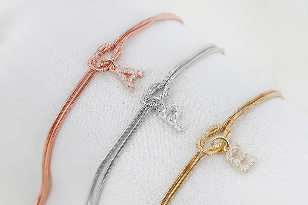 Knot Bracelet – Dazzling CZ Diamond Elegance
