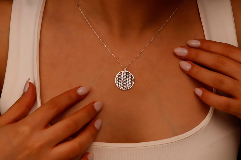 Life Harmony Flower of Life Pendant Necklace - Radiate Positive Energy and Connection