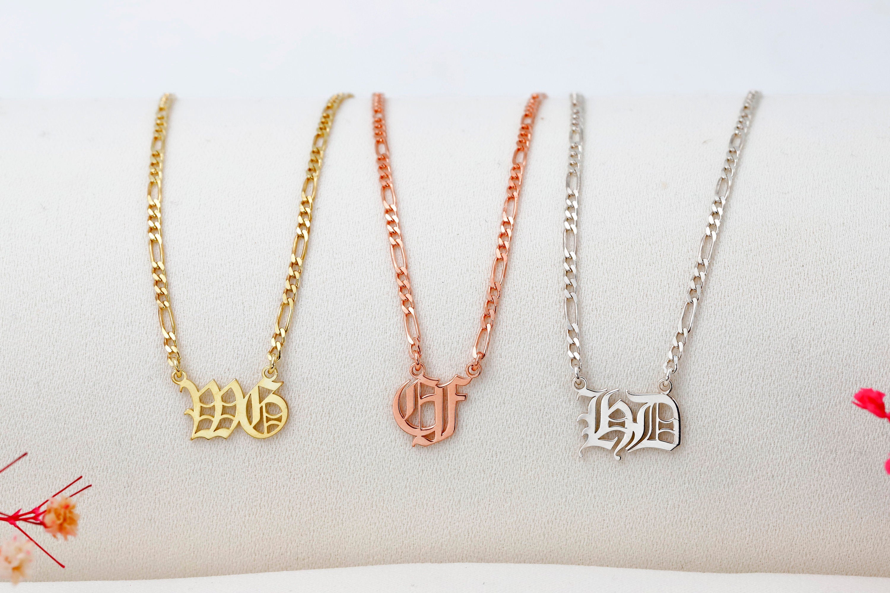 Elegant Initial Necklace with Figaro Chain - Personalize Your Style