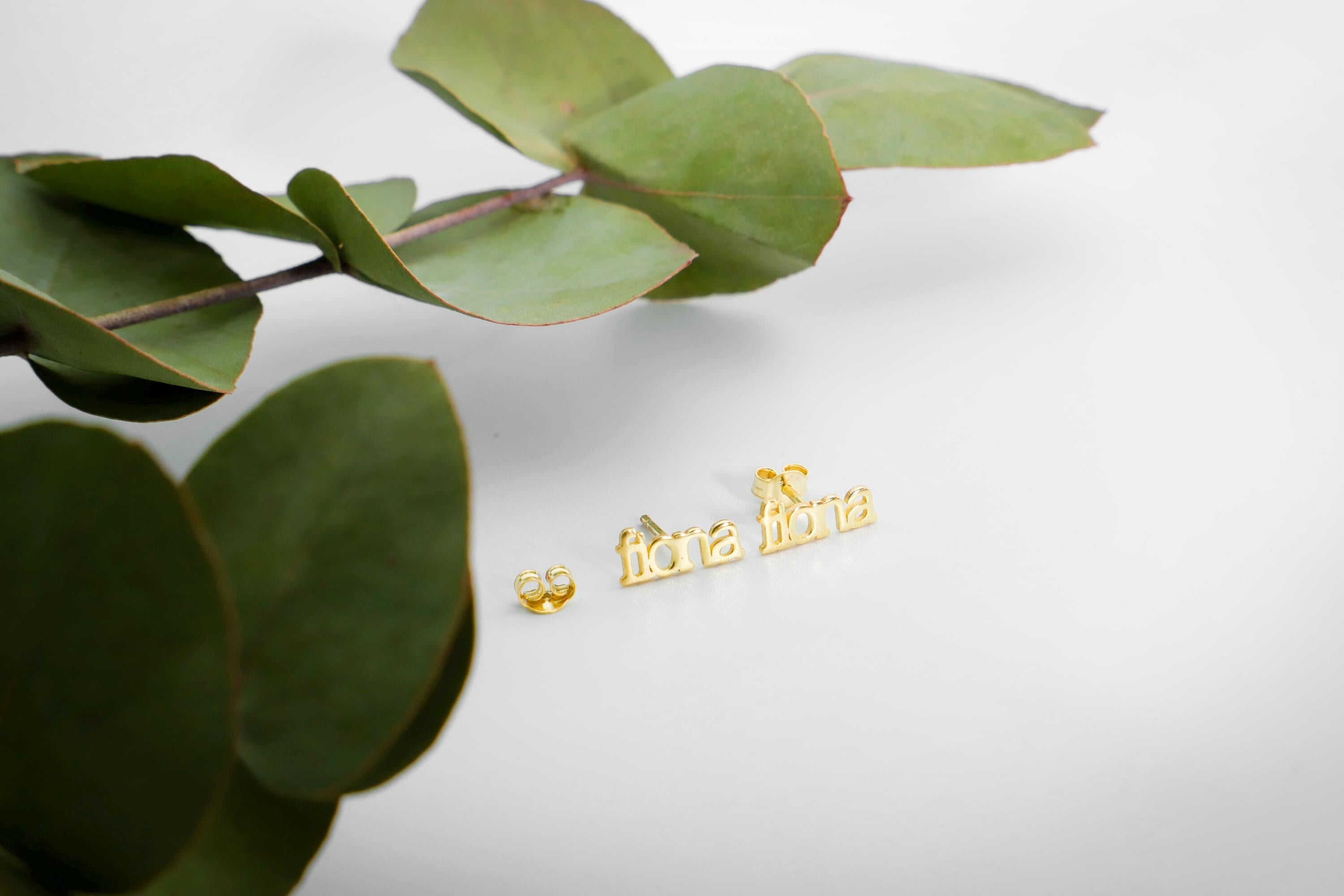 Goldsmith Personalized Gold Name Earrings - Dainty Minimalist Jewelry for Unique Gifting